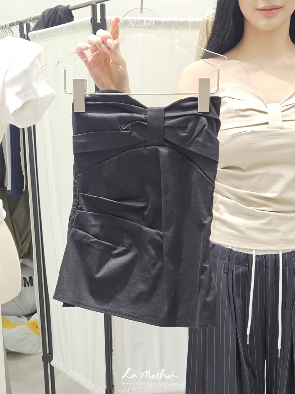 (限量)桃心領平口上衣